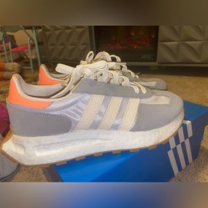 Adidas Retropy E5